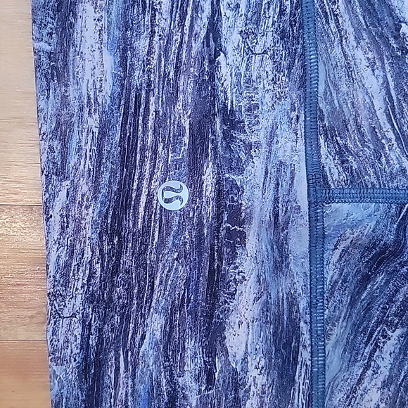 Lululemon Size 4 Wunder Under HR Aerial Drift 7 / 8 Leggings - Picture 4 of 6